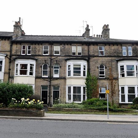King'S View - Overlooking Hcc -Private Parking Harrogate Exterior photo